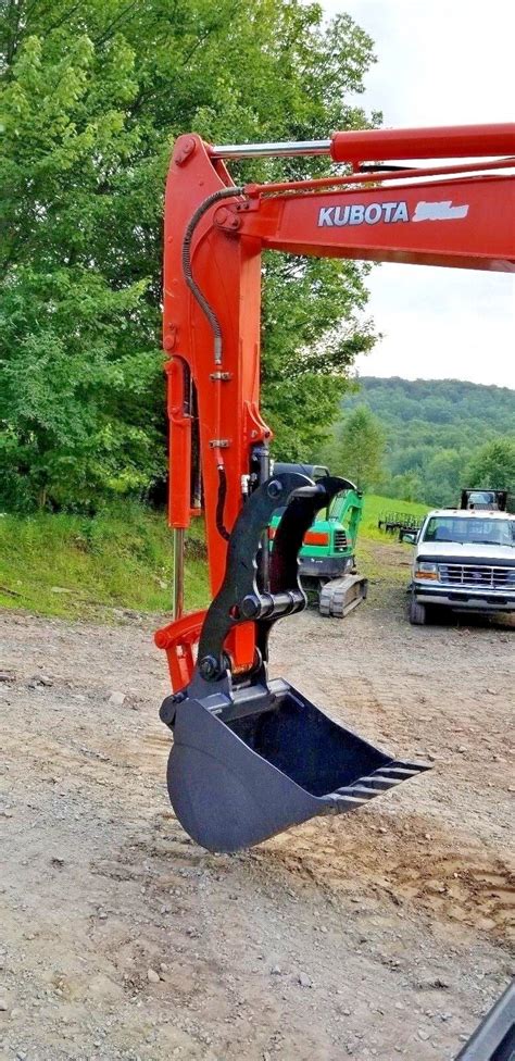 how to unlock hydraulic thumb on kubota mini excavator|kubota kx40 thumb grip.